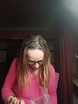 Dettybitch40 online show from 11-25-25, 04:18