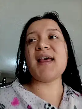 Snapshot of Arisha34 chatting on 02-18-26, 05:42 Arisha34 online show from 02-18-26, 05:42