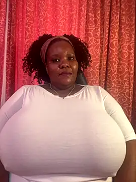 Snapshot of Michyboldy chatting on 09-15-25, 05:51 Michyboldy online show from 09-15-25, 05:51