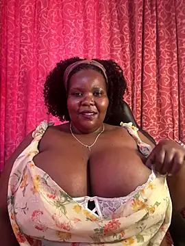 Snapshot of Michyboldy chatting on 09-17-25, 06:48 Michyboldy online show from 09-17-25, 06:48