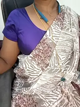 Snapshot of Tamil-hotwife chatting on 06-15-26, 04:47 Tamil-hotwife online show from 06-15-26, 04:47