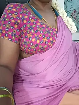 Snapshot of Tamil-hotwife chatting on 06-26-26, 05:39 Tamil-hotwife online show from 06-26-26, 05:39