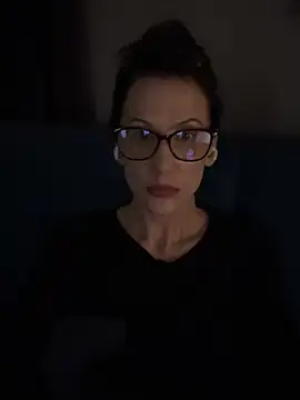 Fiona Kent  online show from 02-01-26, 02:21