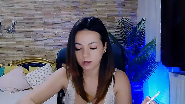 PlayfulElla online show from 03-22-25, 09:02