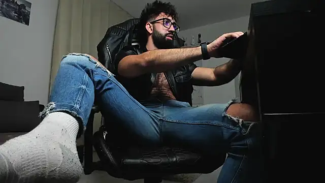 liamaesthetic online show from 02-25-26, 07:56