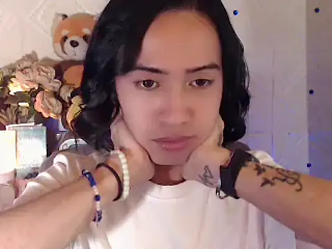 Snapshot of Lemonadexxx chatting on 02-10-25, 01:11 Lemonadexxx online show from 02-10-25, 01:11