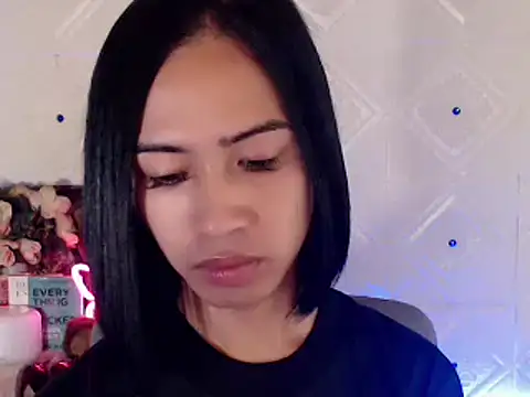 Snapshot of Lemonadexxx chatting on 02-19-25, 12:33 Lemonadexxx online show from 02-19-25, 12:33