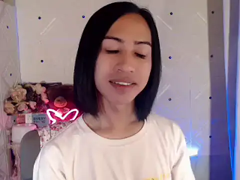 Snapshot of Lemonadexxx chatting on 02-20-25, 05:29 Lemonadexxx online show from 02-20-25, 05:29