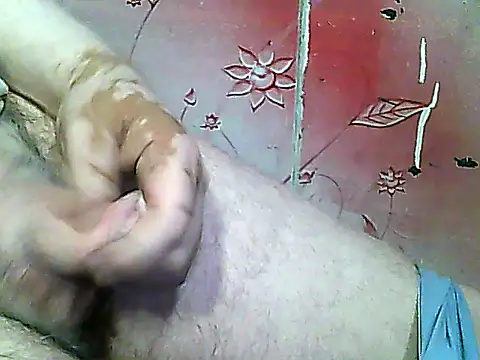 Snapshot of two_colour_cock chatting on 11-15-25, 08:49 two colour cock online show from 11-15-25, 08:49