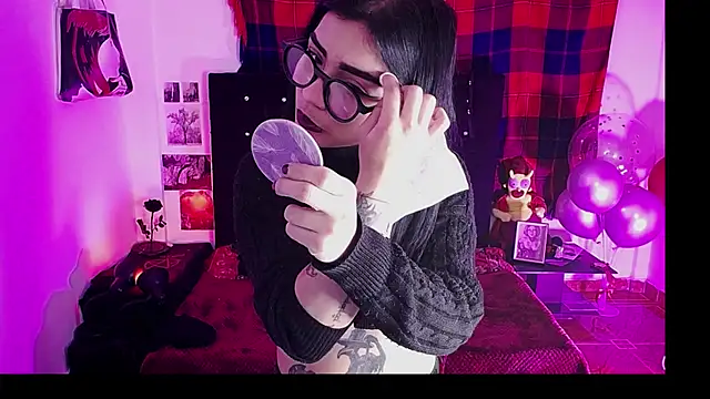 Snapshot of Ardat_Lili69 chatting on 06-16-26, 02:47 Ardat Lili69 online show from 06-16-26, 02:47