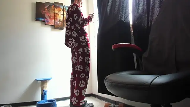 Jeff Waltonxh online show from 10-24-25, 04:14