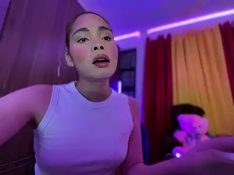 Snapshot of Jamie_Sullivan chatting on 02-18-25, 07:30 Jamie Sullivan online show from 02-18-25, 07:30