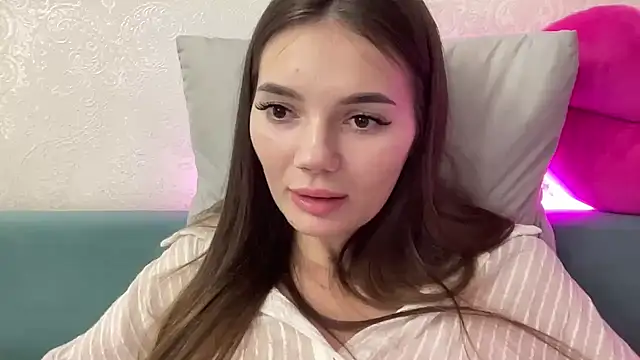 Snapshot of Miracle_angel_ chatting on 12-09-24, 06:57 Miracle angel  online show from 12-09-24, 06:57