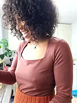 Goldenlace online show from 12-15-25, 12:09