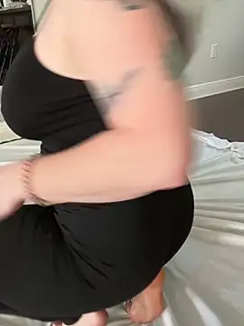 Snapshot of Vivian_MayXxX chatting on 03-16-25, 10:09 Vivian MayXxX online show from 03-16-25, 10:09