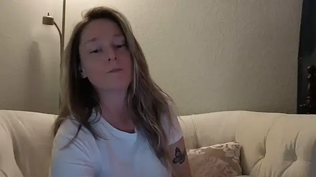 Snapshot of Vivian_MayXxX chatting on 11-04-25, 11:37 Vivian MayXxX online show from 11-04-25, 11:37