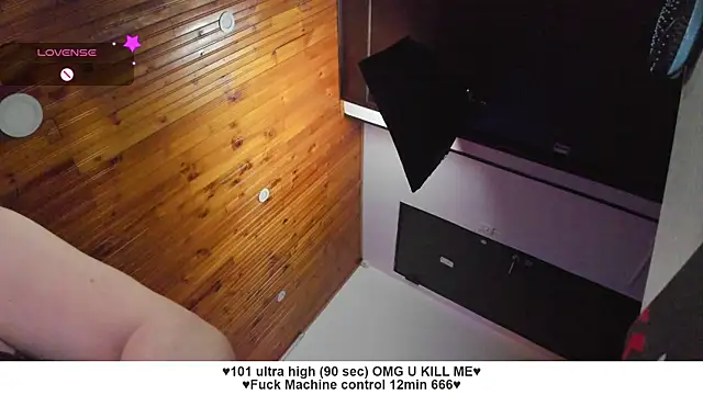 Snapshot of Liah_santos chatting on 09-23-25, 12:30 Liah santos online show from 09-23-25, 12:30