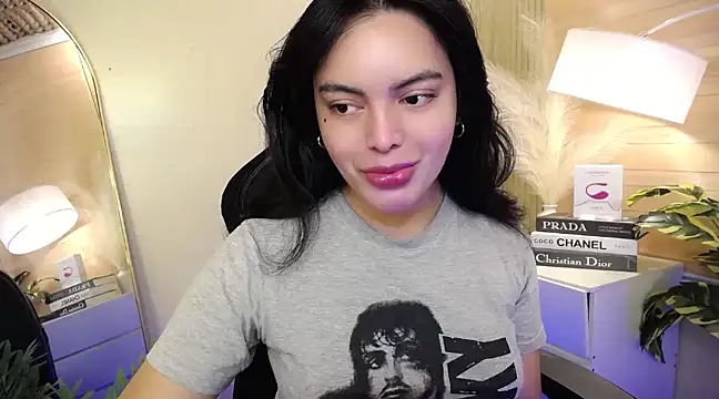 HotstuffCherrySummer online show from 01-08-25, 06:09