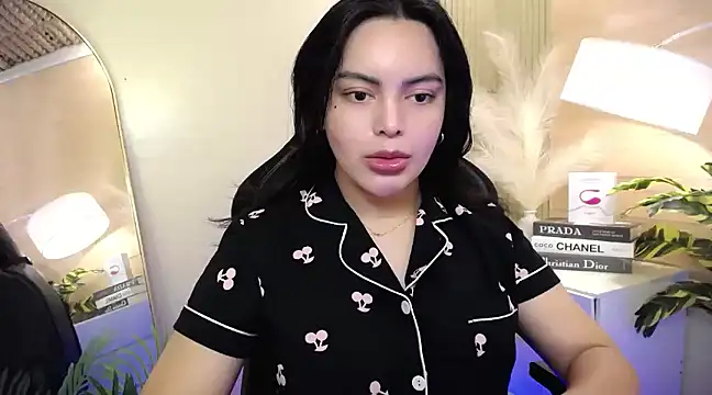 HotstuffCherrySummer online show from 01-11-25, 05:52