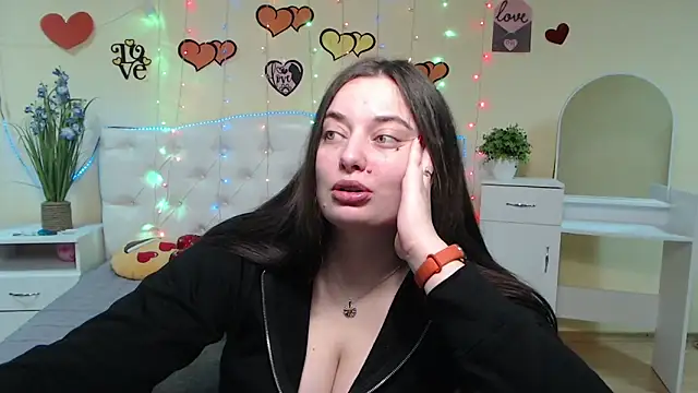 MilanaPrice online show from 02-08-25, 06:12