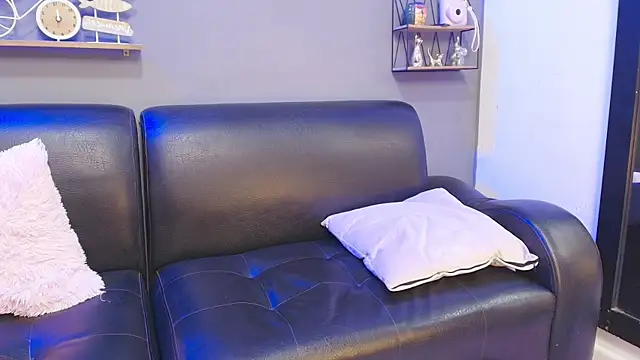 kateadams1 online show from 03-07-25, 08:11