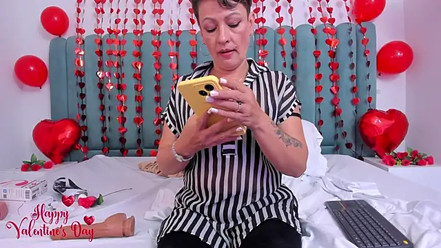 Snapshot of marianaaguii chatting on 02-15-25, 09:16 marianaaguii online show from 02-15-25, 09:16