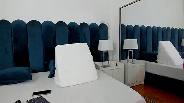 marianaaguii online show from 01-18-26, 01:48