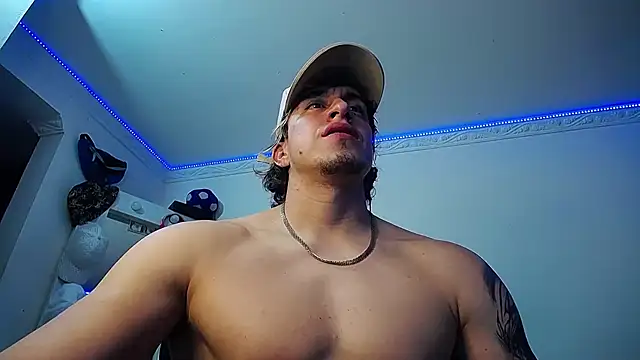 Snapshot of strongboy_ chatting on 09-16-25, 03:07 strongboy online show from 09-16-25, 03:07