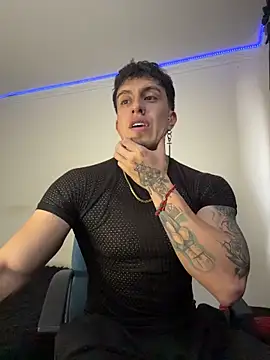 strongboy  online show from 05-08-26, 08:25