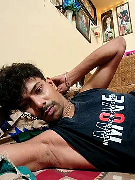 Snapshot of Love_Mantra chatting on 11-02-25, 11:29 Love Mantra online show from 11-02-25, 11:29