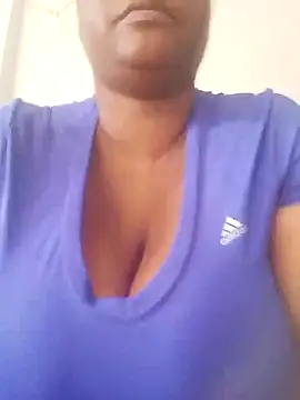 Snapshot of bigtitssxx chatting on 07-14-26, 08:03 bigtitssxx online show from 07-14-26, 08:03