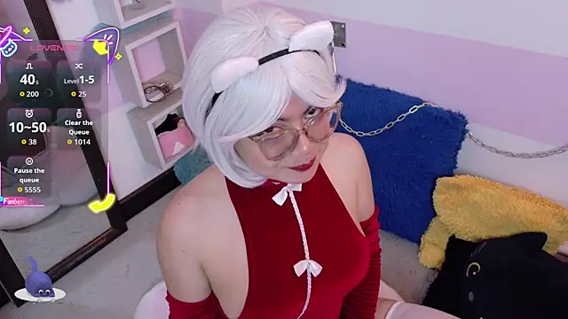 Catwhite  online show from 01-16-26, 04:44