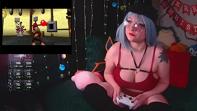 Snapshot of evamila chatting on 11-17-25, 11:49 evamila online show from 11-17-25, 11:49