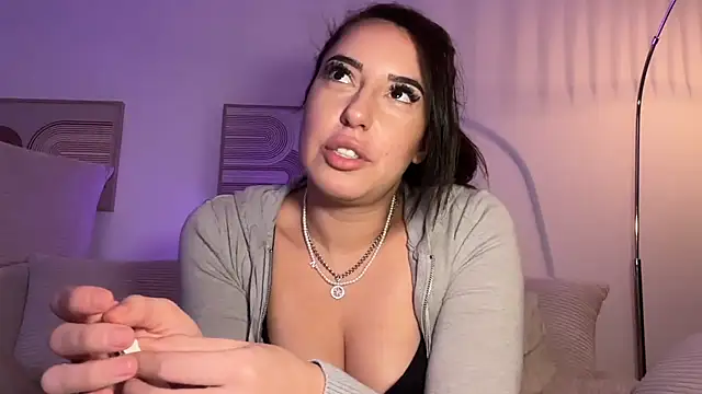 SissiVienna online show from 12-18-25, 06:47