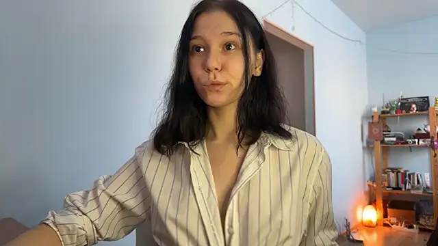 Snapshot of pinkdolly18 chatting on 02-04-26, 10:54 pinkdolly18 online show from 02-04-26, 10:54