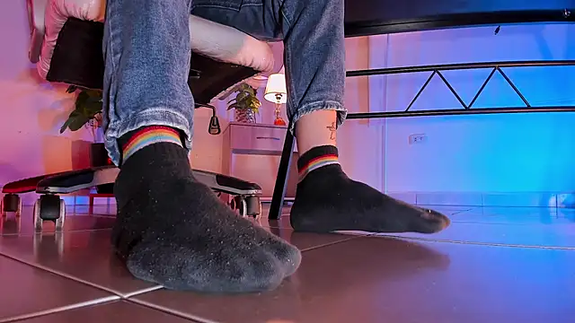 ArchieCollins online show from 09-21-25, 06:04