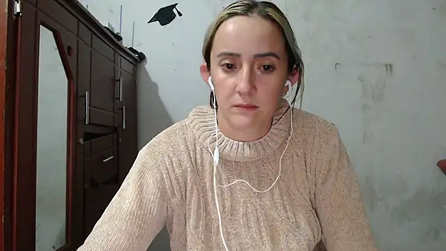 Snapshot of DeepAnal07 chatting on 04-21-26, 04:41 DeepAnal07 online show from 04-21-26, 04:41