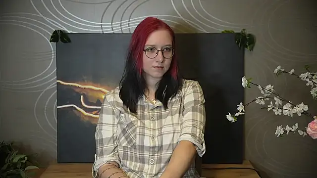 KarenHaan online show from 10-25-25, 05:15