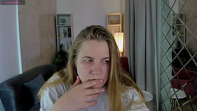 JadeSoft online show from 10-10-25, 08:30