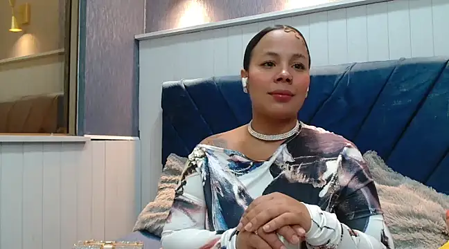 Snapshot of EmilyQueen3x chatting on 02-22-25, 01:46 EmilyQueen3x online show from 02-22-25, 01:46