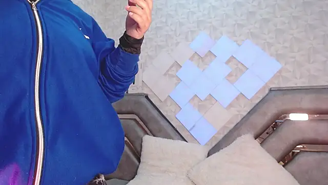 Snapshot of EmilyQueen3x chatting on 09-09-25, 01:32 EmilyQueen3x online show from 09-09-25, 01:32