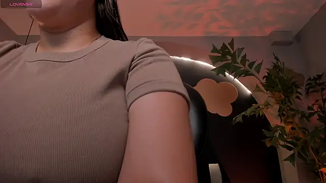 Snapshot of MartinnaBonnet chatting on 03-10-25, 10:37 MartinnaBonnet online show from 03-10-25, 10:37