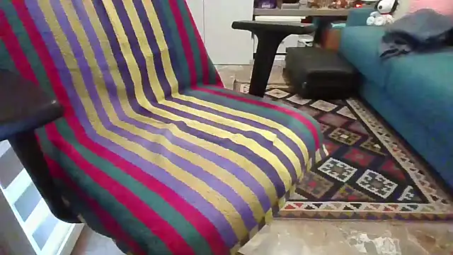 Snapshot of alessexxx24 chatting on 03-22-25, 08:18 alessexxx24 online show from 03-22-25, 08:18