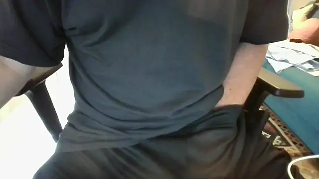 Snapshot of alessexxx24 chatting on 09-27-25, 08:08 alessexxx24 online show from 09-27-25, 08:08