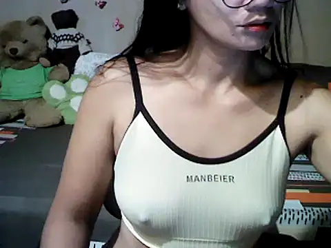 Snapshot of Mia_Rein chatting on 01-11-26, 01:21 Mia Rein online show from 01-11-26, 01:21