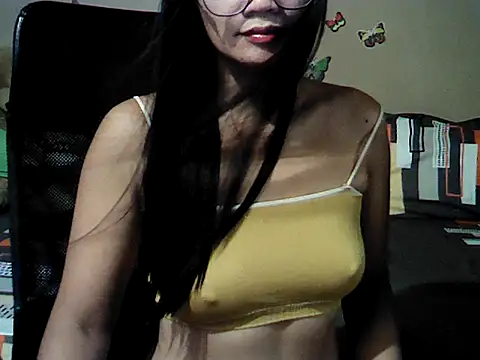 Snapshot of Mia_Rein chatting on 03-16-26, 03:01 Mia Rein online show from 03-16-26, 03:01