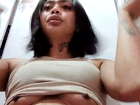 Snapshot of TSqueenOfCUM chatting on 03-13-26, 05:36 TSqueenOfCUM online show from 03-13-26, 05:36