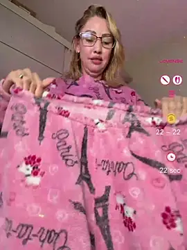 Snapshot of RAIRAsexy chatting on 06-29-26, 10:15 RAIRAsexy online show from 06-29-26, 10:15