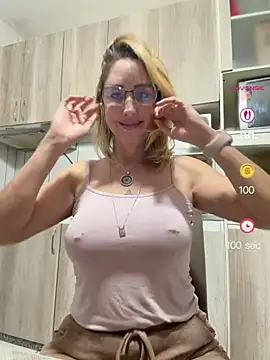 Snapshot of RAIRAsexy chatting on 07-24-26, 09:57 RAIRAsexy online show from 07-24-26, 09:57