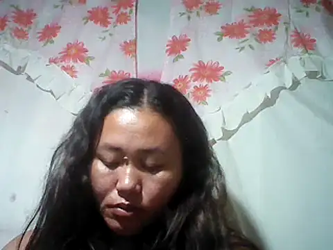 Snapshot of Sexyhorney4u chatting on 12-28-24, 03:48 Sexyhorney4u online show from 12-28-24, 03:48